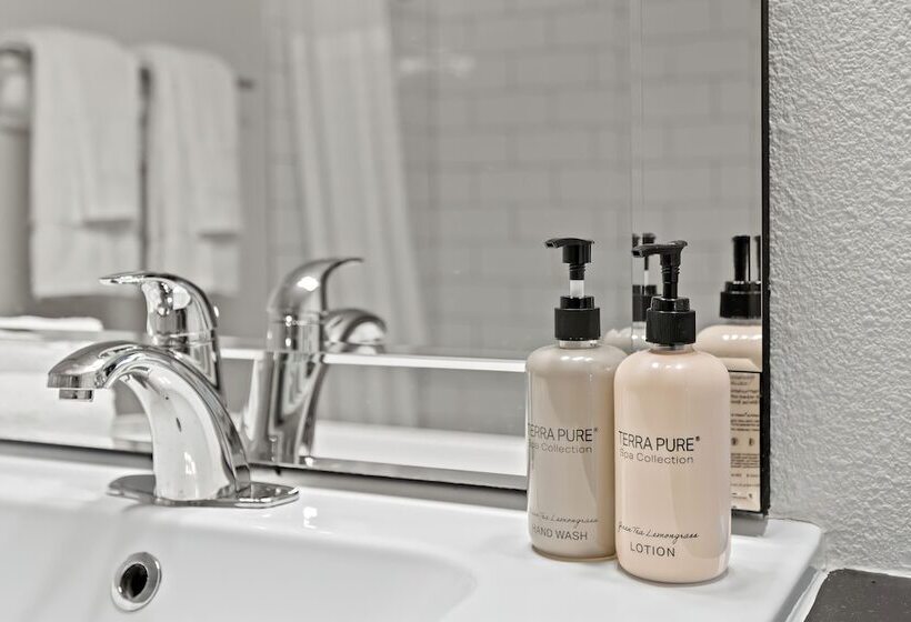 Littlefield Lofts, Hosted By Placemakr 6th Street