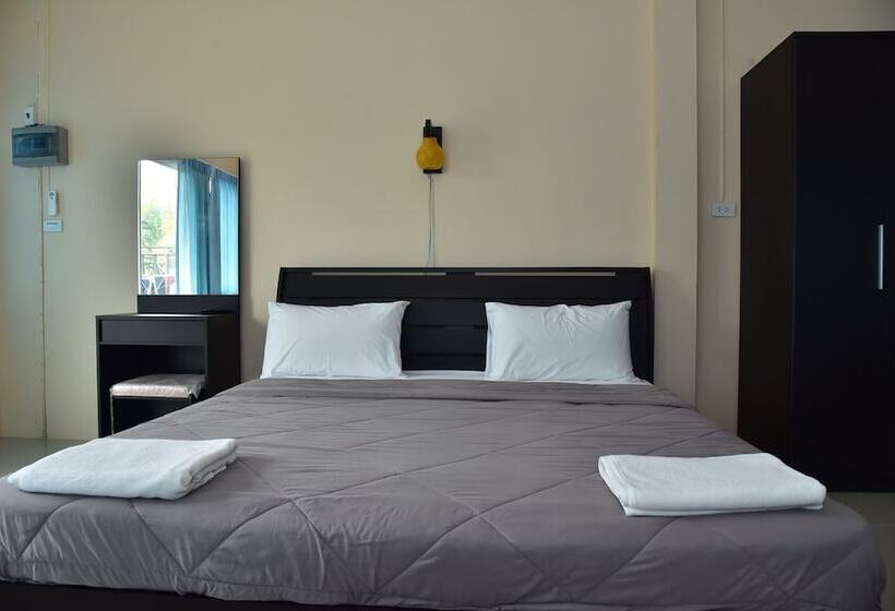 פנסיון Bamboo Gold