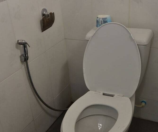 פנסיון Bamboo Gold