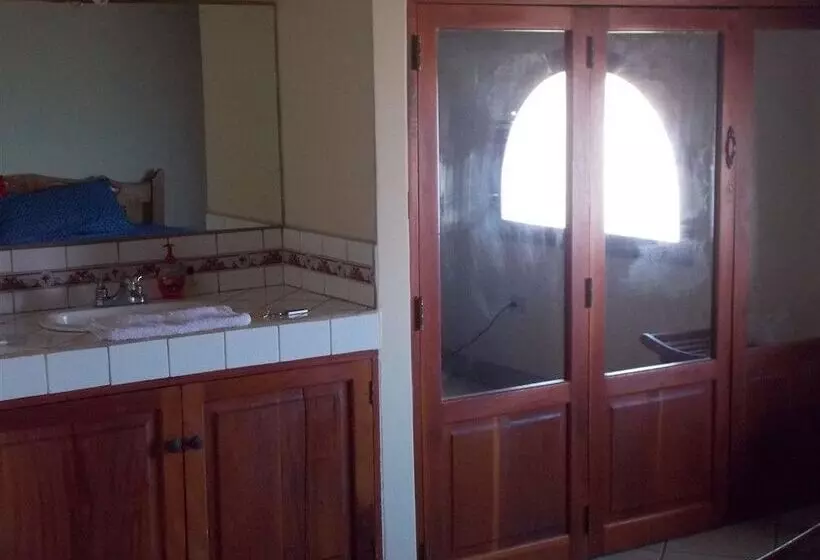 پانسیون Casa De Arcos Guest House