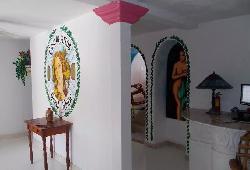 پانسیون Casa De Arcos Guest House