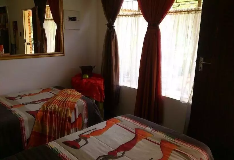 ペンション Kettle Guest Lodge Rustenburg