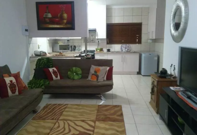 ペンション Kettle Guest Lodge Rustenburg