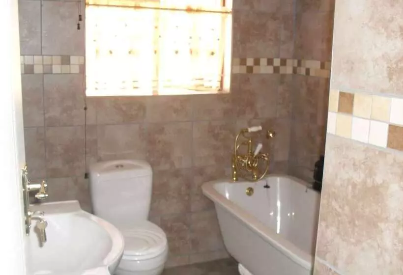 ペンション Kettle Guest Lodge Rustenburg