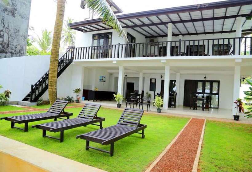 بنسيون Sea Change