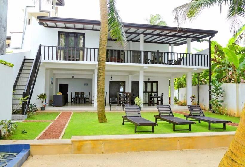 بنسيون Sea Change