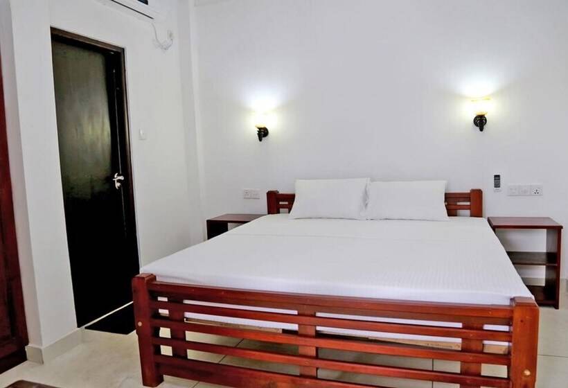 بنسيون Sea Change