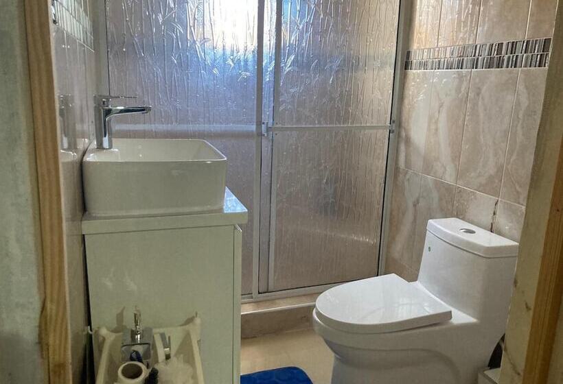 דירת נופש 1 Bedroom Blissful Retreat   A/c & Private Garden