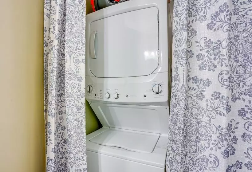 Serene Roseland Retreat Near Wintergreen Resort!