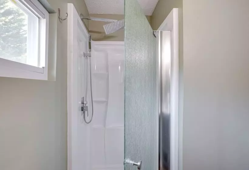 Serene Roseland Retreat Near Wintergreen Resort!