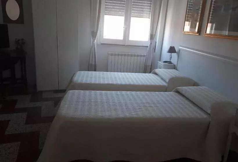 ベッドアンドブレックファースト Dante Alighieri Guest House