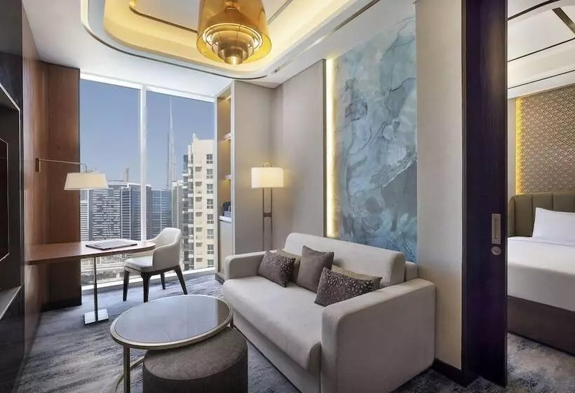 هتل Hilton Garden Inn Dubai Business Bay