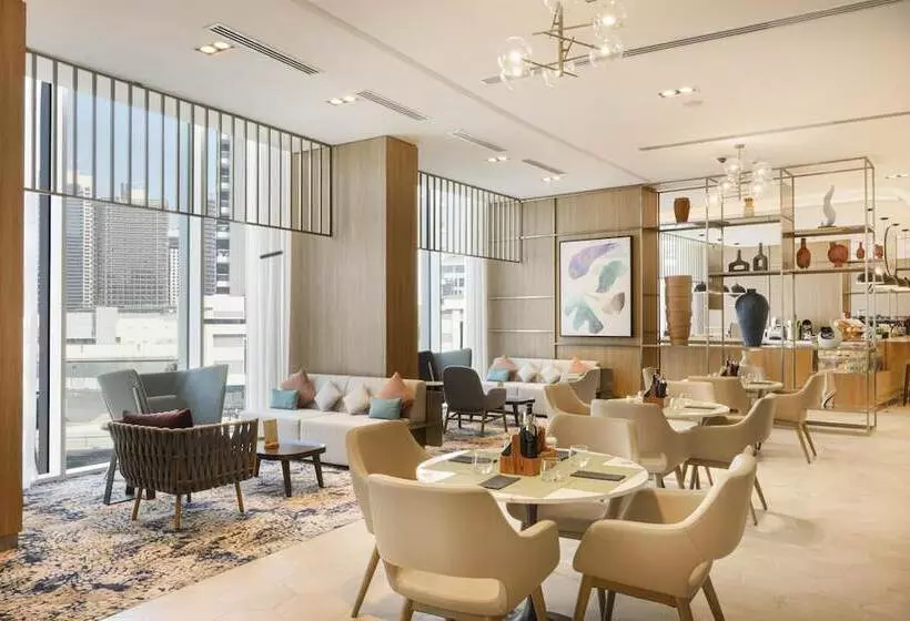 هتل Hilton Garden Inn Dubai Business Bay