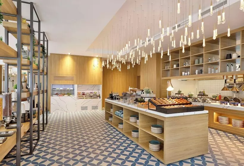 هتل Hilton Garden Inn Dubai Business Bay