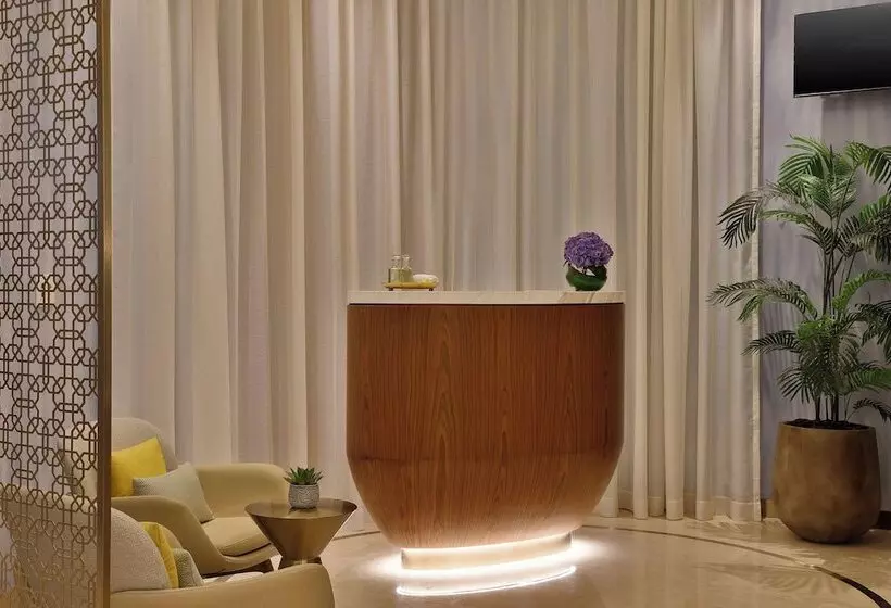 هتل Hilton Garden Inn Dubai Business Bay
