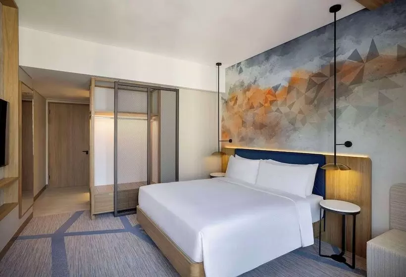 هتل Hilton Garden Inn Dubai Business Bay