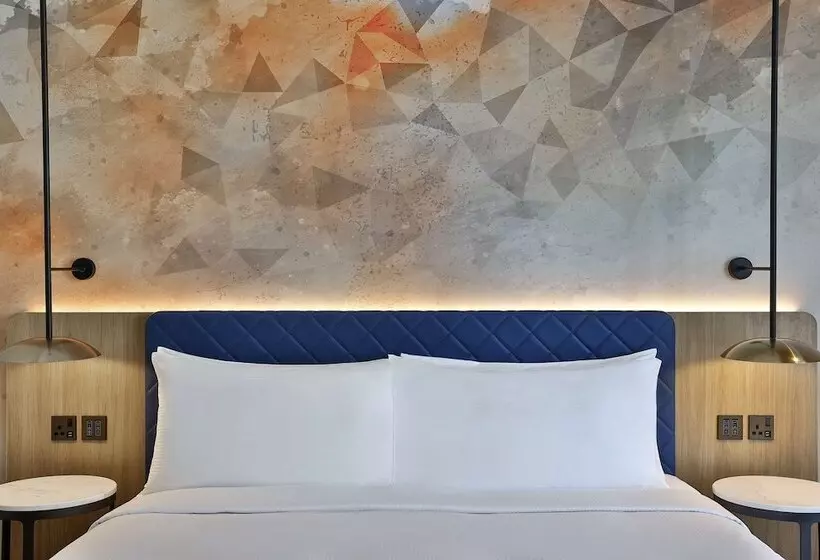 هتل Hilton Garden Inn Dubai Business Bay