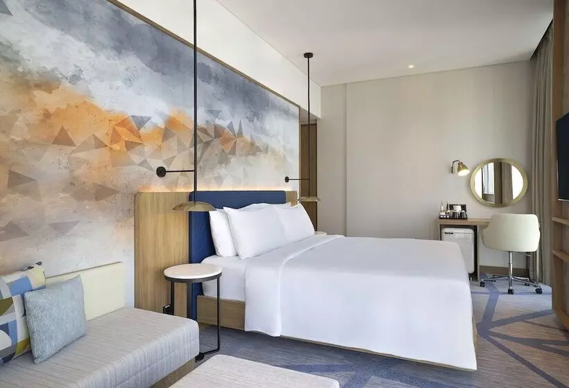 هتل Hilton Garden Inn Dubai Business Bay