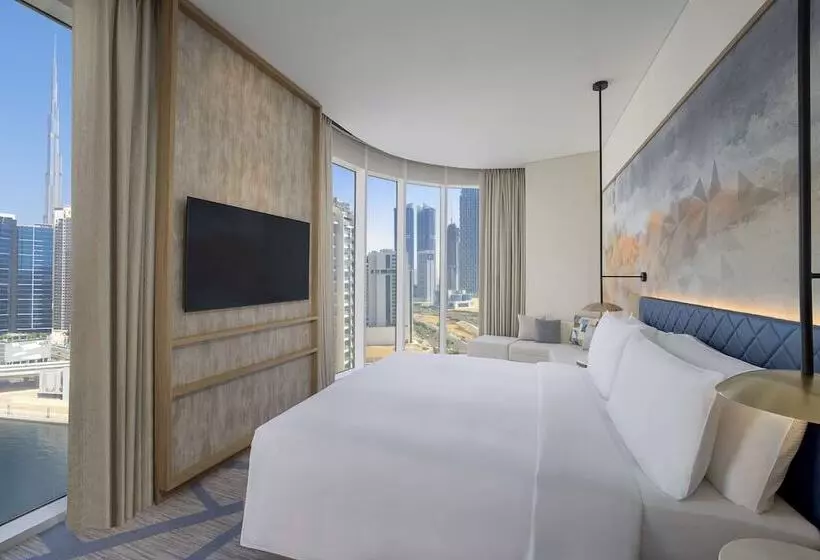 هتل Hilton Garden Inn Dubai Business Bay