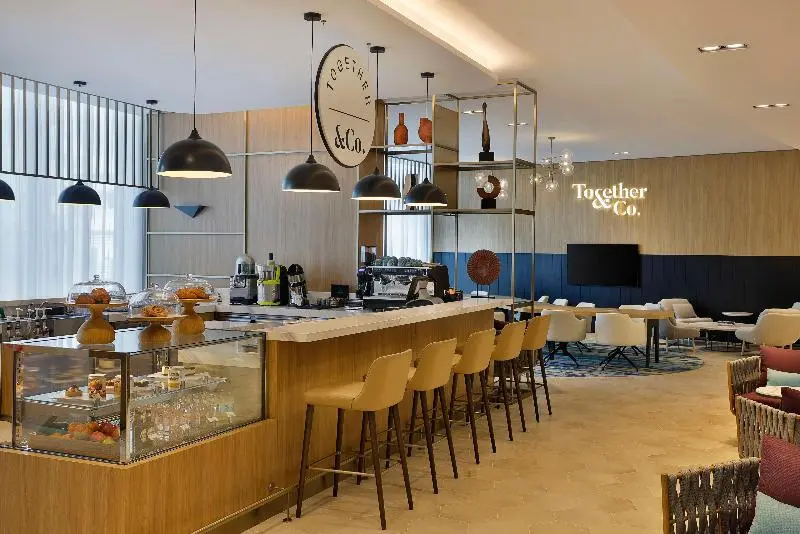 هتل Hilton Garden Inn Dubai Business Bay