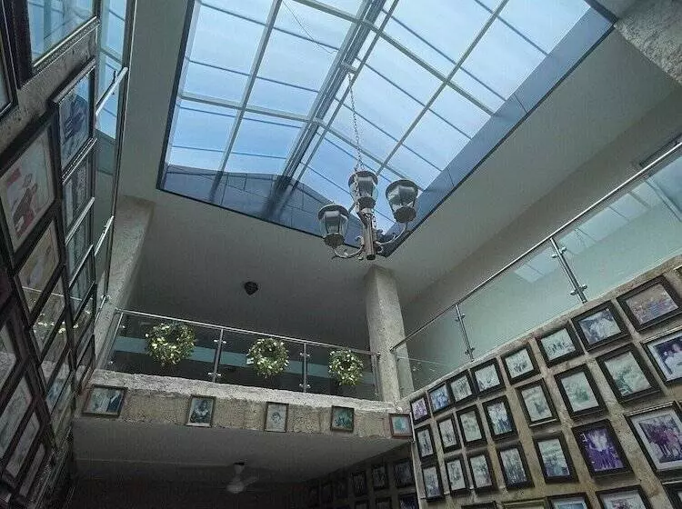 هتل Frano Romana Center