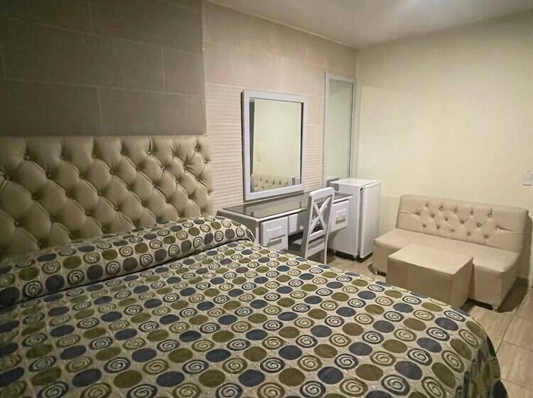 هتل Frano Romana Center