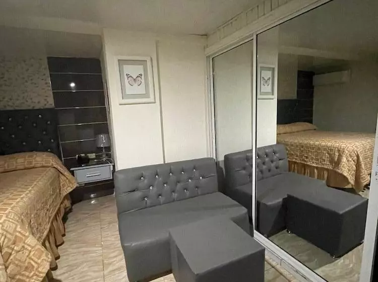 هتل Frano Romana Center