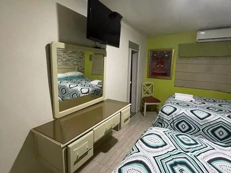 هتل Frano Romana Center