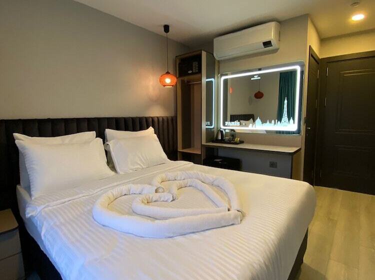 בית מלון כפרי Solin Airport