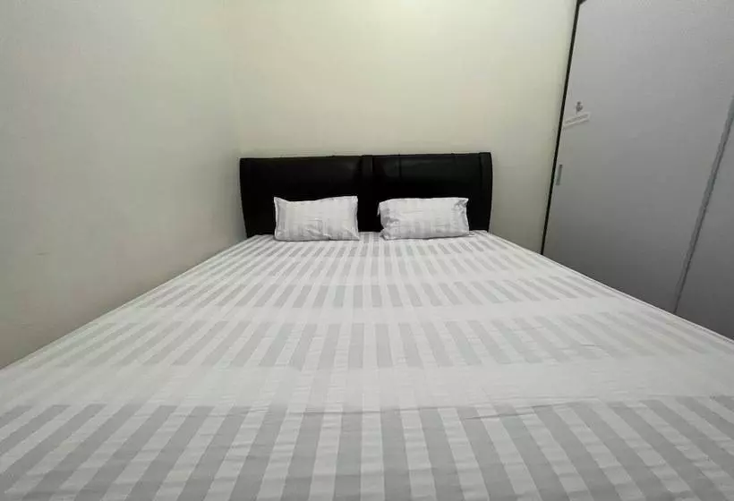 Hotelli Oyo 94015 Kost Alif