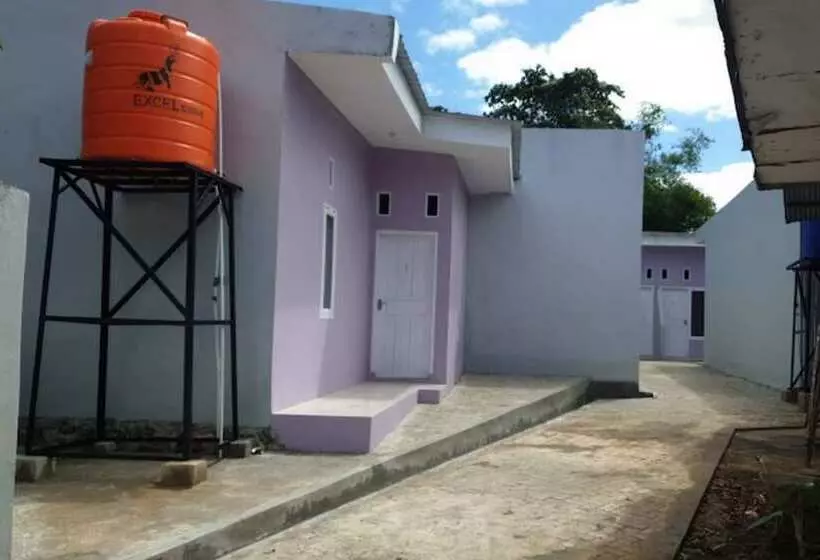 Hotelli Oyo 94015 Kost Alif