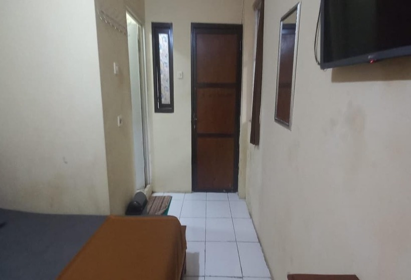 酒店 Oyo 94030 Ar Guest House Syariah