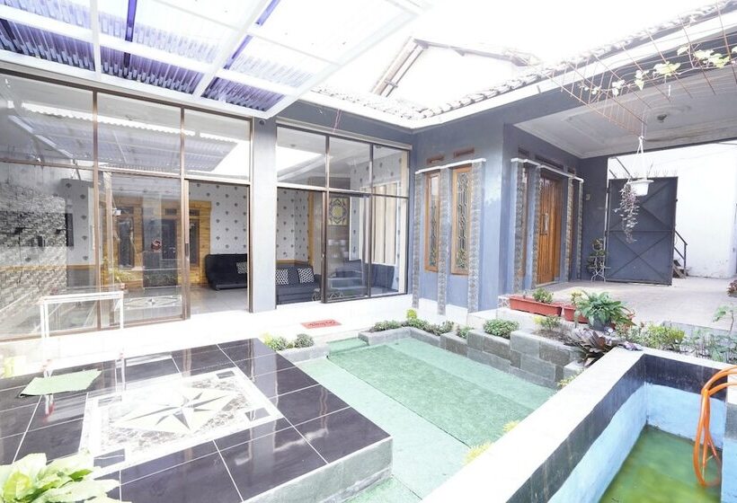 酒店 Oyo 94030 Ar Guest House Syariah