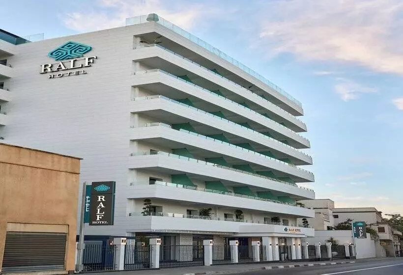 هتل Ralf