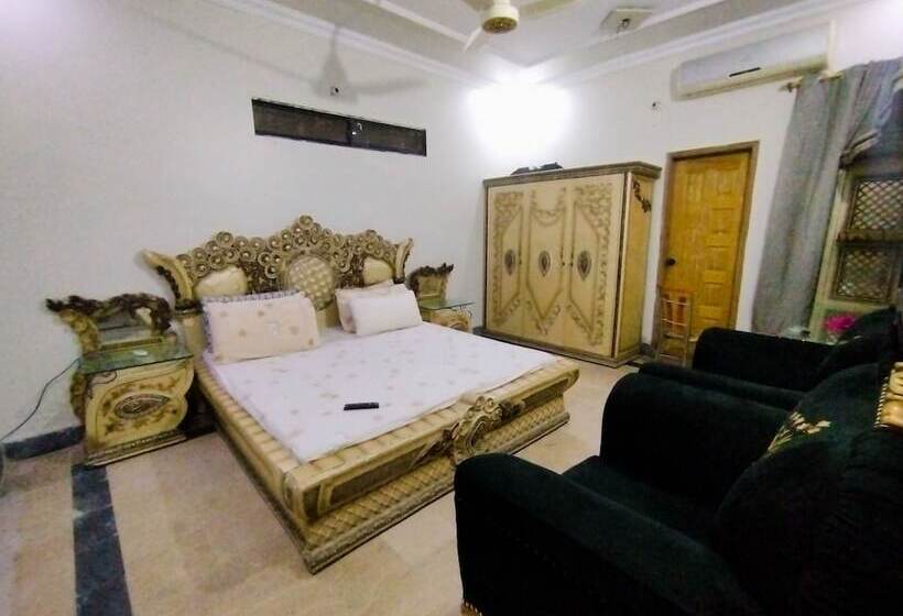 پانسیون Hill View Guest House