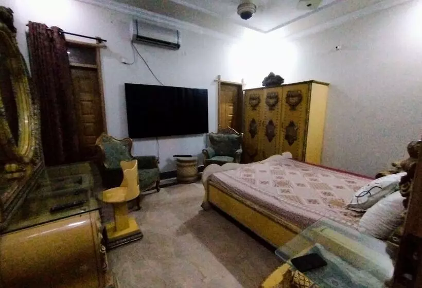 پانسیون Hill View Guest House