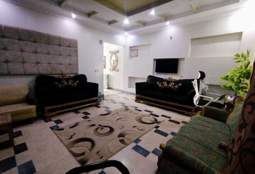 پانسیون Hill View Guest House