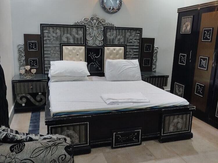 پانسیون Hill View Guest House