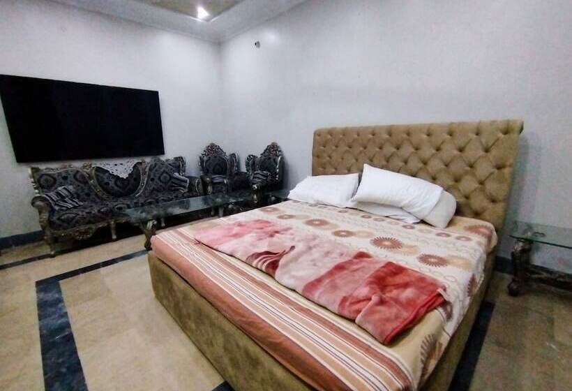 پانسیون Hill View Guest House