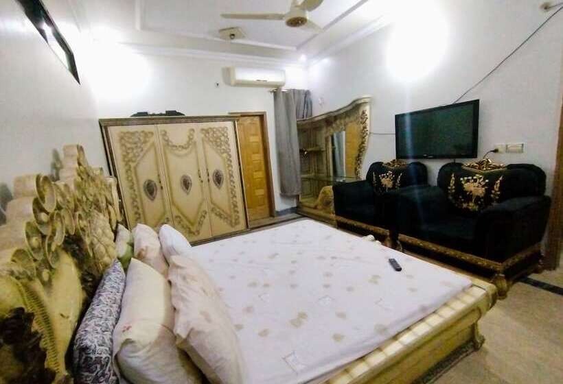 پانسیون Hill View Guest House