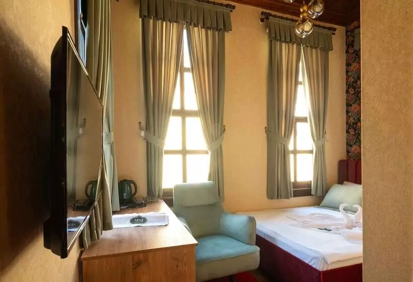 Hotelli Araz White House