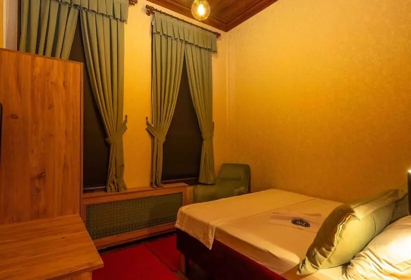 Hotelli Araz White House