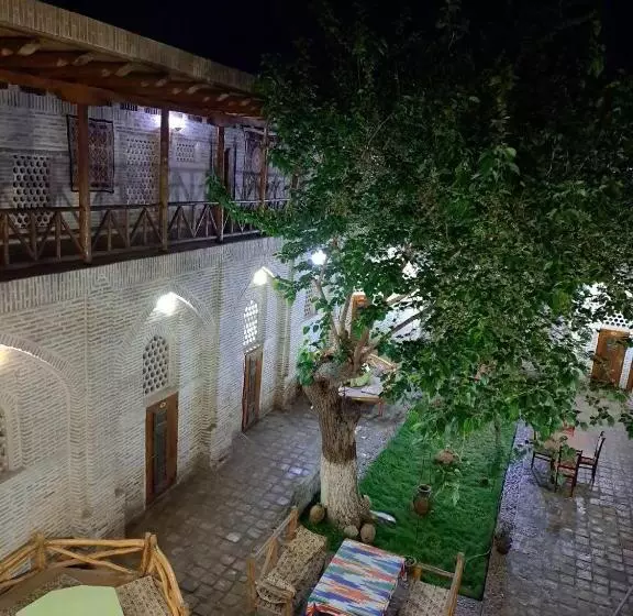 هتل Mekhtarin