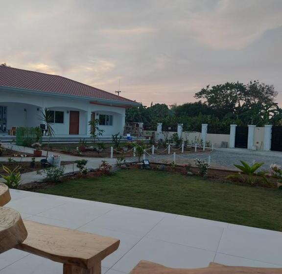 펜션 The Kubo Gardens