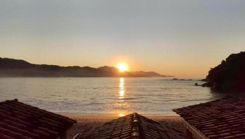 הוסטל Pousada Trindade Tropical