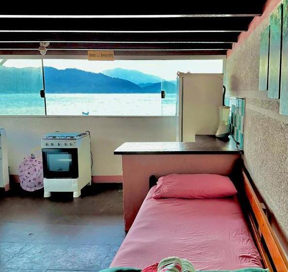 הוסטל Pousada Trindade Tropical