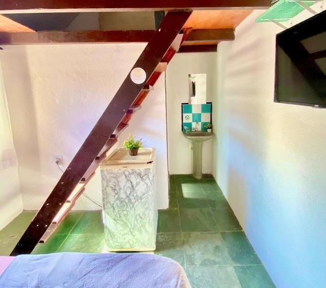 הוסטל Pousada Trindade Tropical