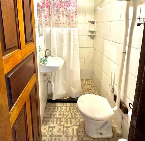 הוסטל Pousada Trindade Tropical