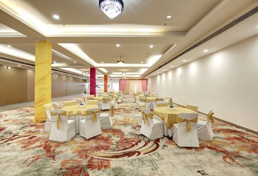 Flxho Cyber One Hotel And Banquet Cyber City