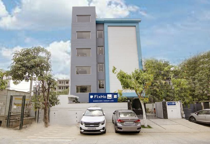 Flxho Cyber One Hotel And Banquet Cyber City